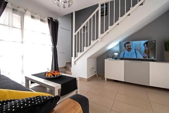 Magica With Pool Fuerteventura 公寓 *